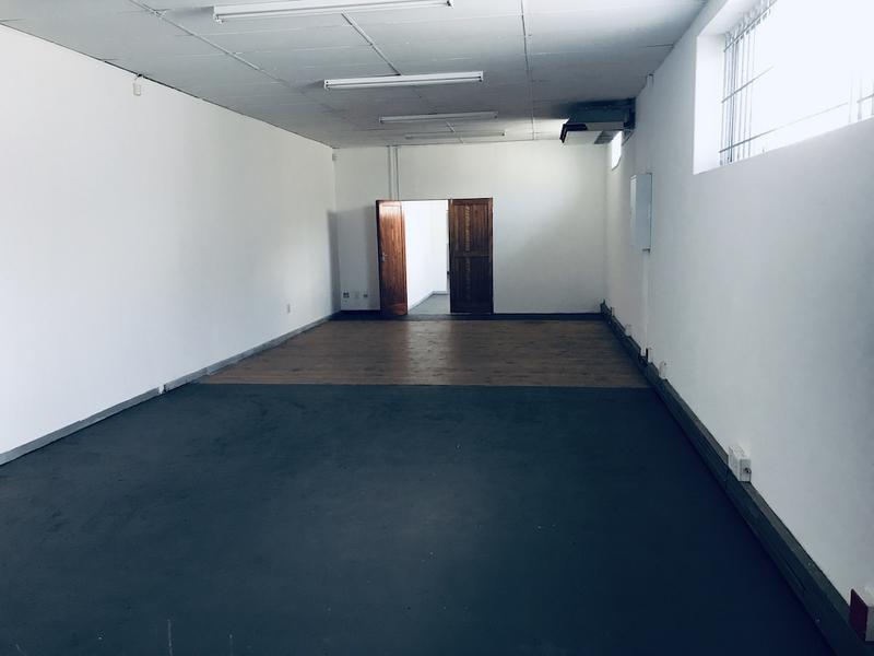 To Let Commercial Property for Rent in Paarden Eiland Western Cape